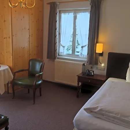Otel Am Adlerweg 9 3*